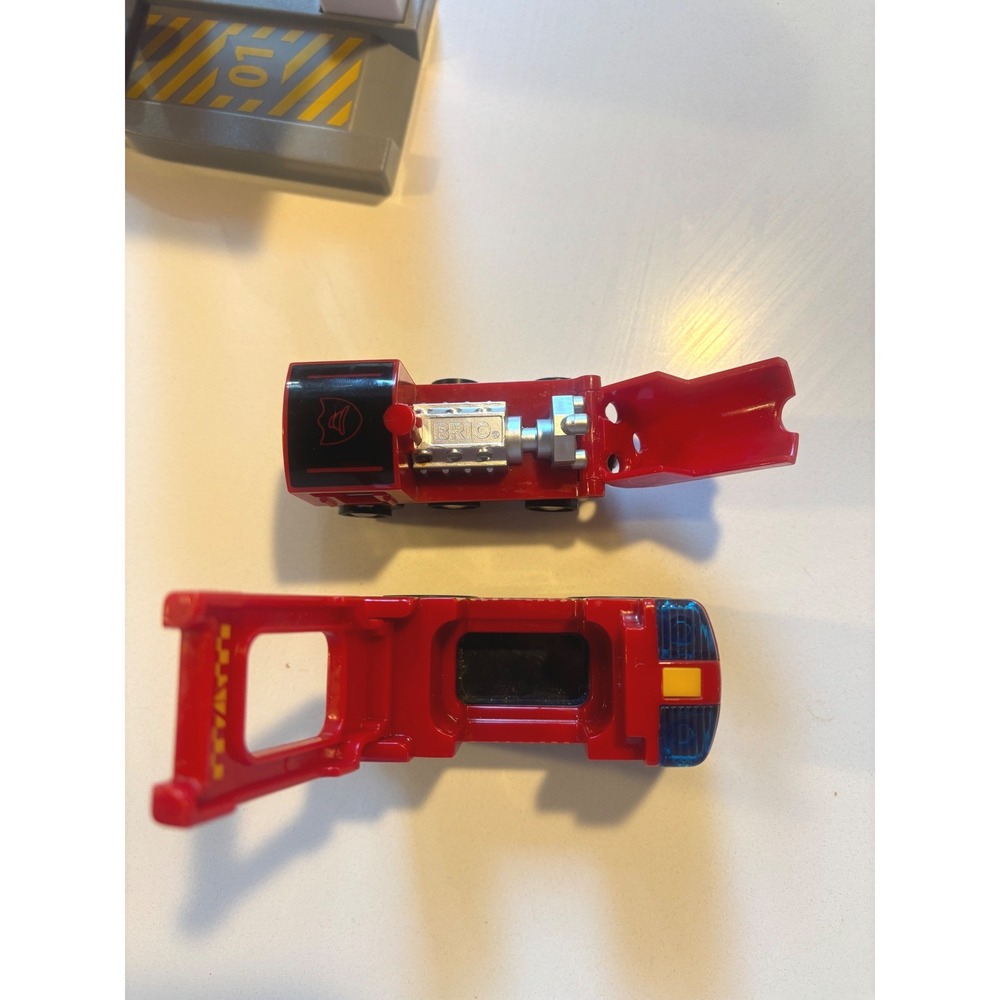 BRIO World Fire Rescue Gas Station Fire Engine Train Set 3010 2030 Wooden - Picture 6 of 8